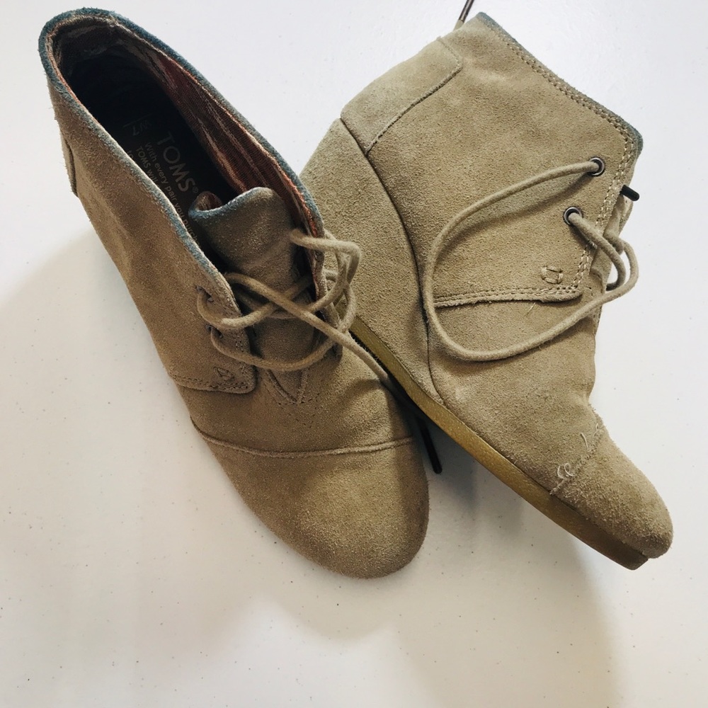 Toms wedge booties